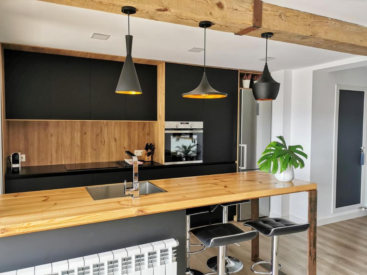 Oroel Apartment Jaca Ngoại thất bức ảnh