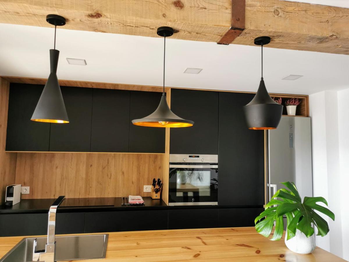 Oroel Apartment Jaca Ngoại thất bức ảnh