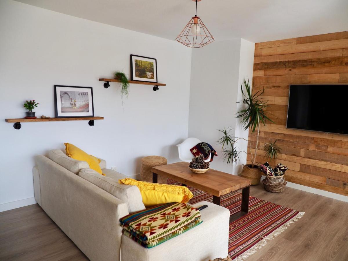 Oroel Apartment Jaca Ngoại thất bức ảnh